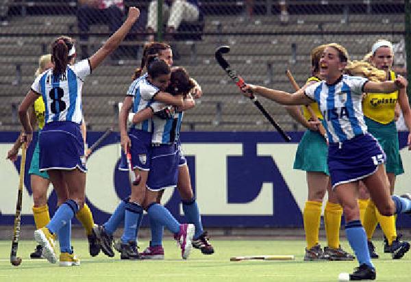 Festejo partido contra Australia (foto obtenida de www.yahoo.com.ar seccin deportes)  